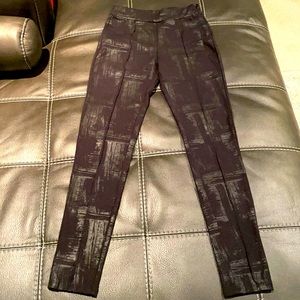NWOT Armani Exchange black leggings is a size XS